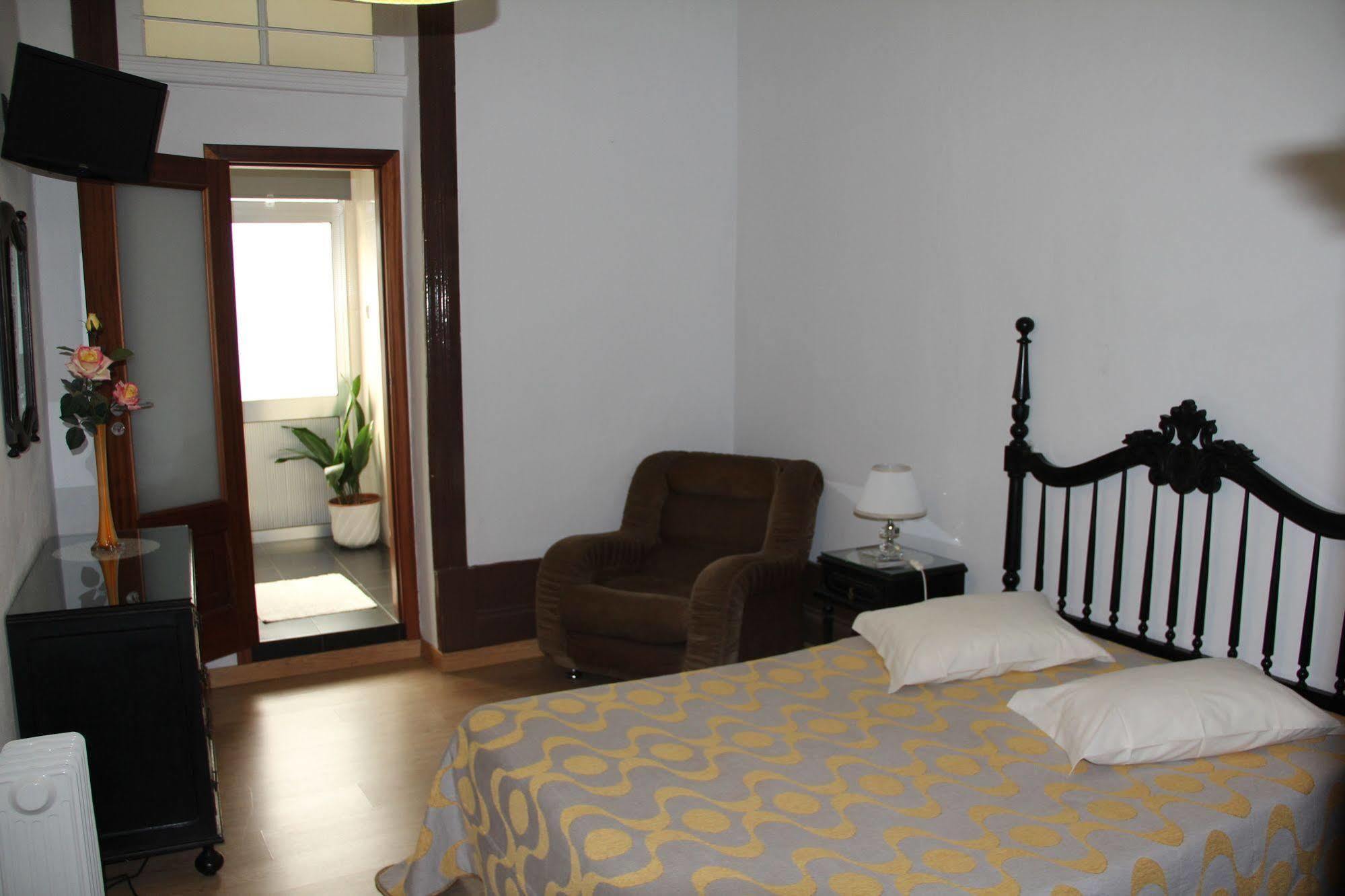 Almada Guest house Porto
