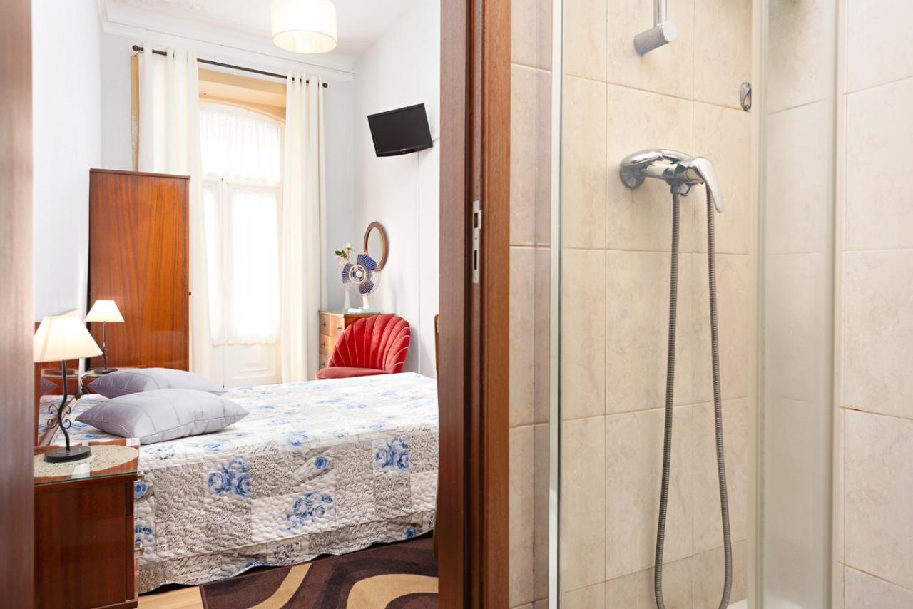 Guest house Almada Porto